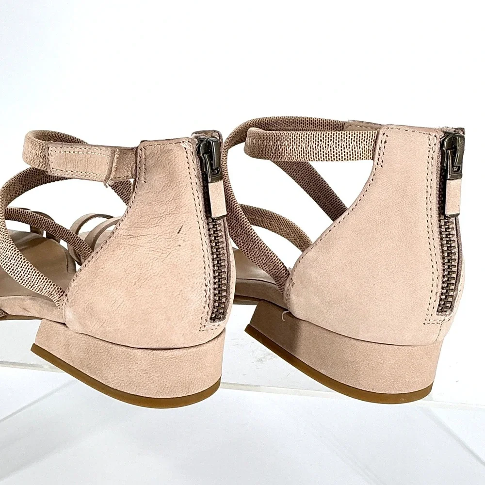 Eileen Fisher brand eileen